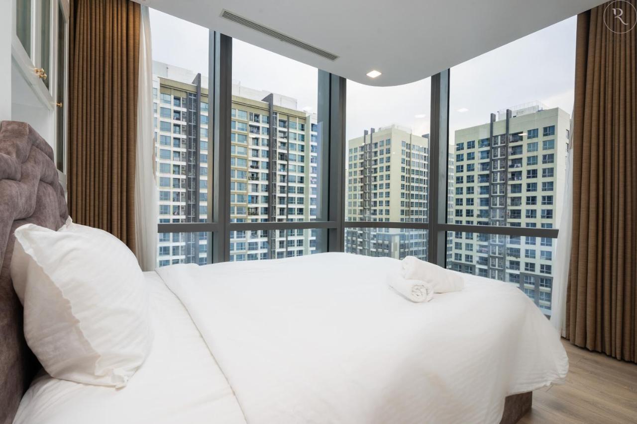 Landmark 81 - Royal Residence Ho Chi Minh City Exterior photo